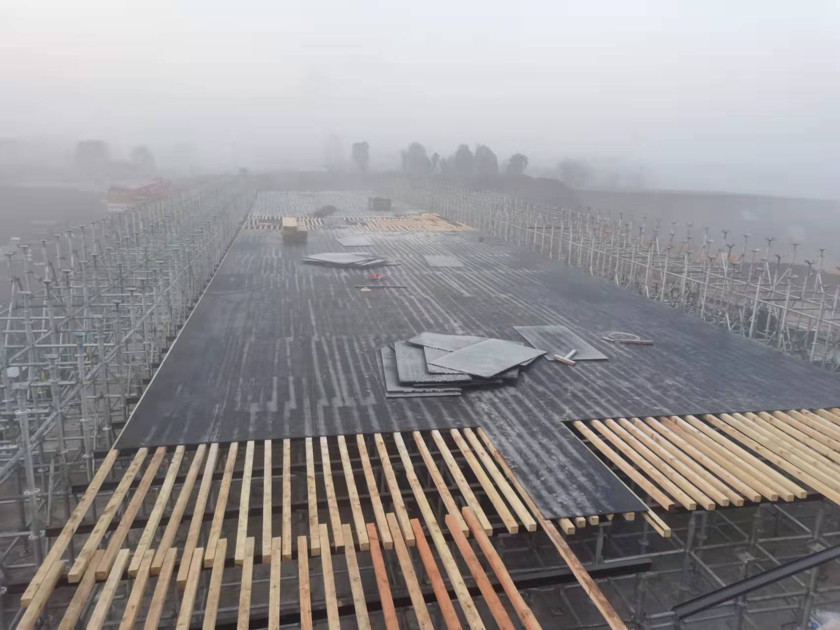 金華項(xiàng)目梁板扎鋼筋